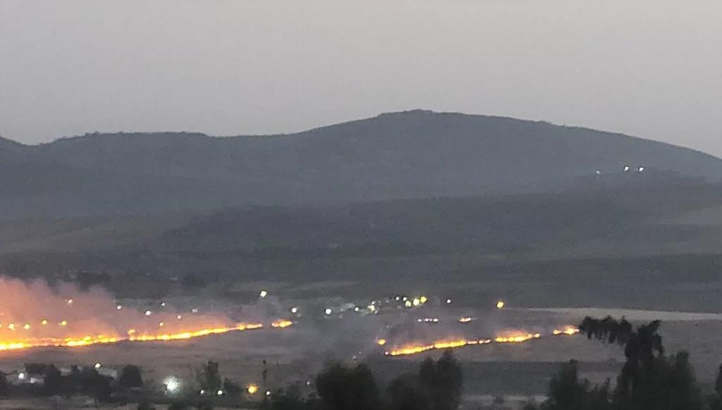 الجيش الإسرائيلي يتوغل جنوباً شرقي ميس الجبل... والحرائق تقضم مساحات الغجر الخضراء