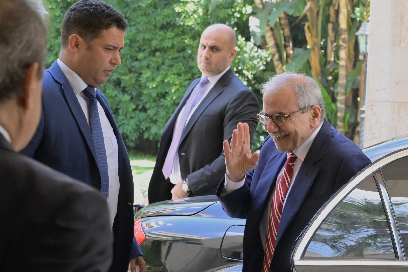 نواف سلام (نبيل اسماعيل).