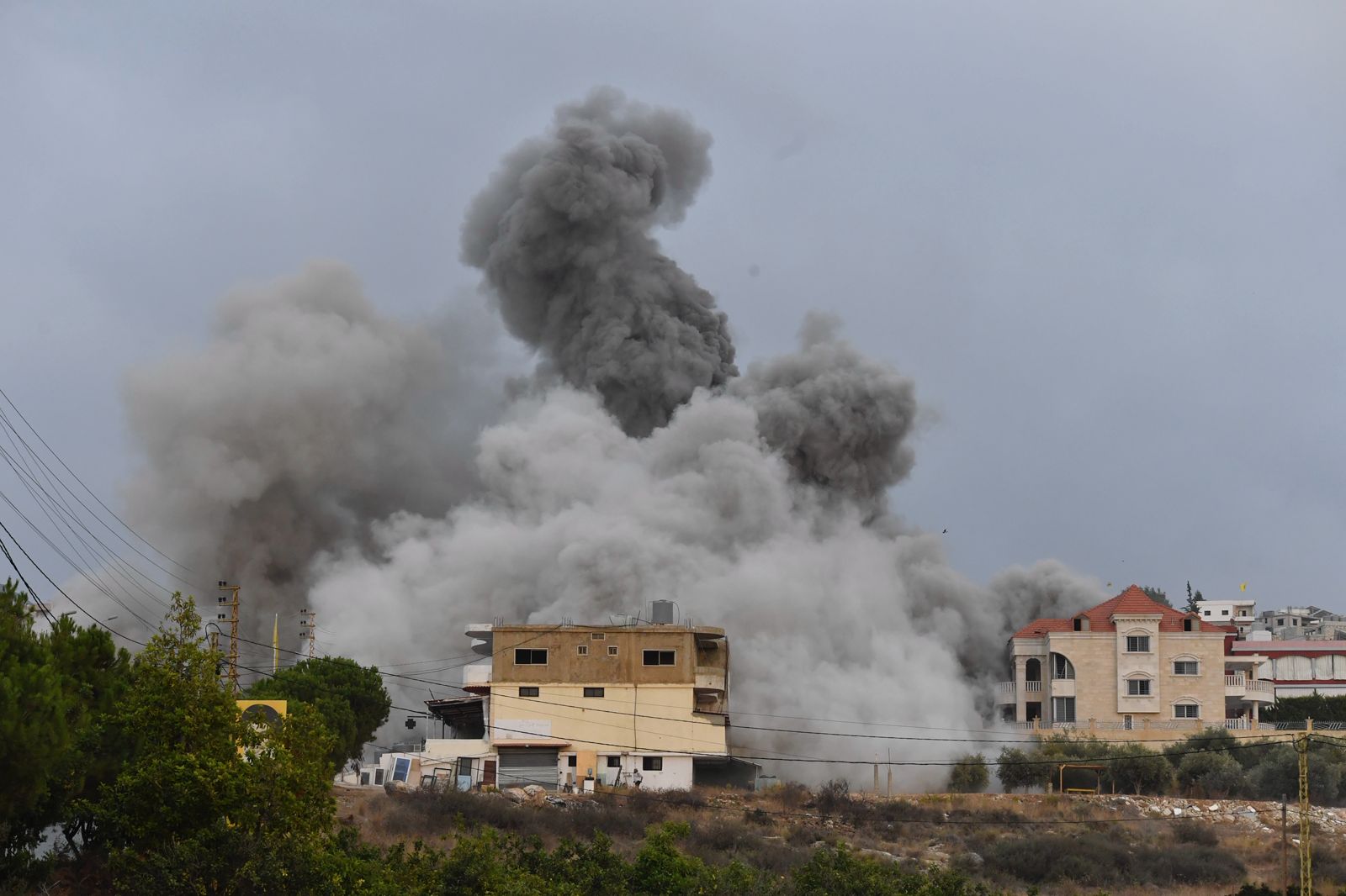 غارة إسرائيلية على طيردبا (حسام شبارو).