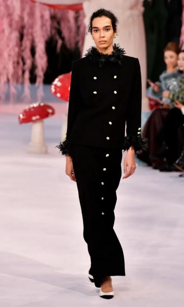 مكياج شانيل للأزياء الراقية 2026 (انستغرام)