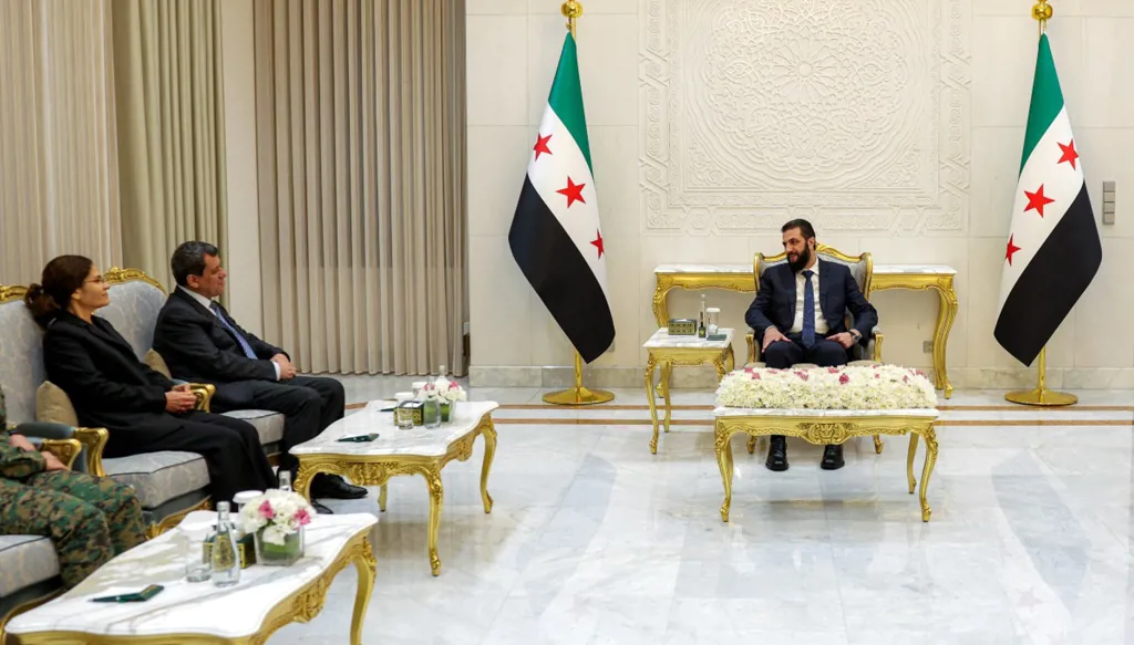 الشرع مستقبلاً عبدي. (أ ف ب)