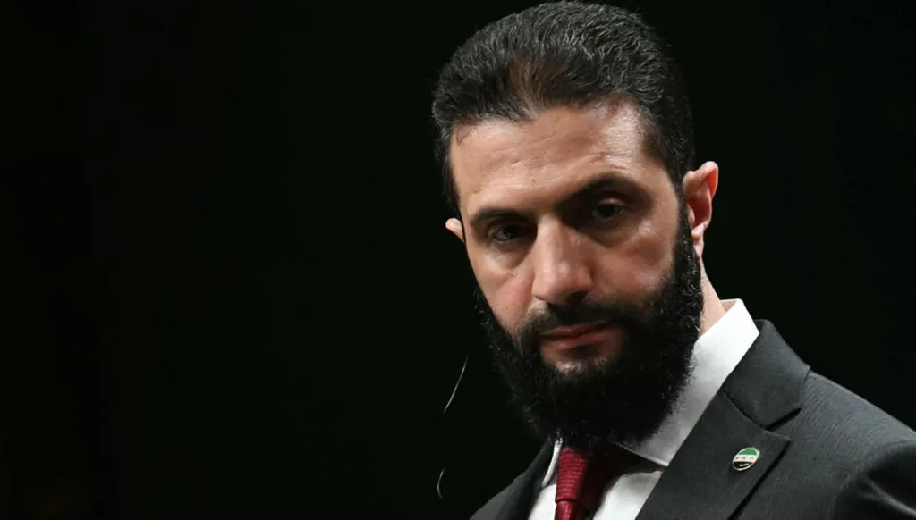 سفير أميركي سابق: درّبنا أحمد الشرع لينتقل إلى السياسة (فيديو)
