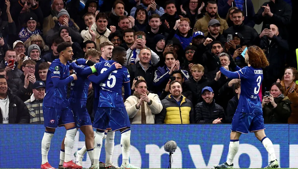 تشيلسي وفيورنتينا وبيتيس إلى ربع نهائي دوري المؤتمر