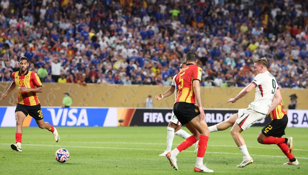 الترجي يودع كأس العالم للأندية بثلاثية تشيلسي وفلامنغو يتصدر