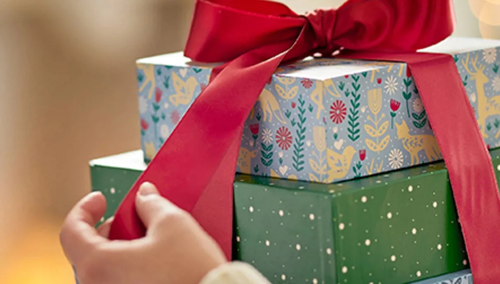 هدايا الأعياد قد تسبّب التّوتر... نصائح لتجنّبه!