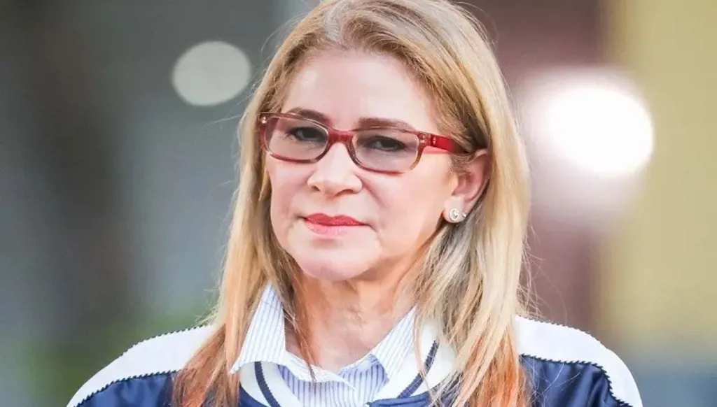 محامي سيليا فلوريس: تعرّضت لـ"إصابات كبيرة" خلال عمليّة اعتقالها