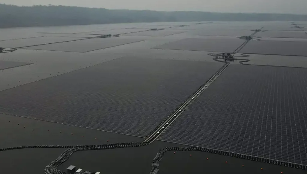 "مصدر" تقود أكبر محطة طاقة شمسية عائمة في جنوب شرق آسيا بماليزيا