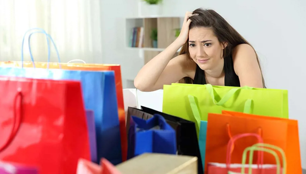 التسوق لتخفيف التوتر...هل الأمر مفيد أم إنفاق لا حاجة له؟