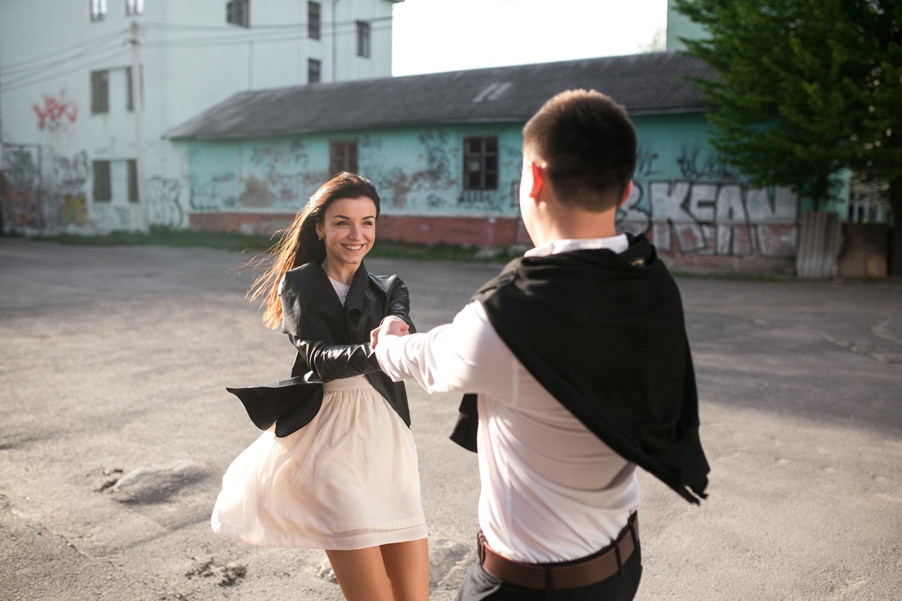 حفلات التخرج والـ Promposal (Freepik)