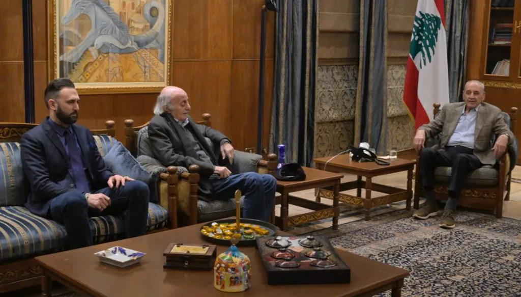جنبلاط قلِق على سوريا ودروزها... وبري يصفه بـ "المنارة العربية"