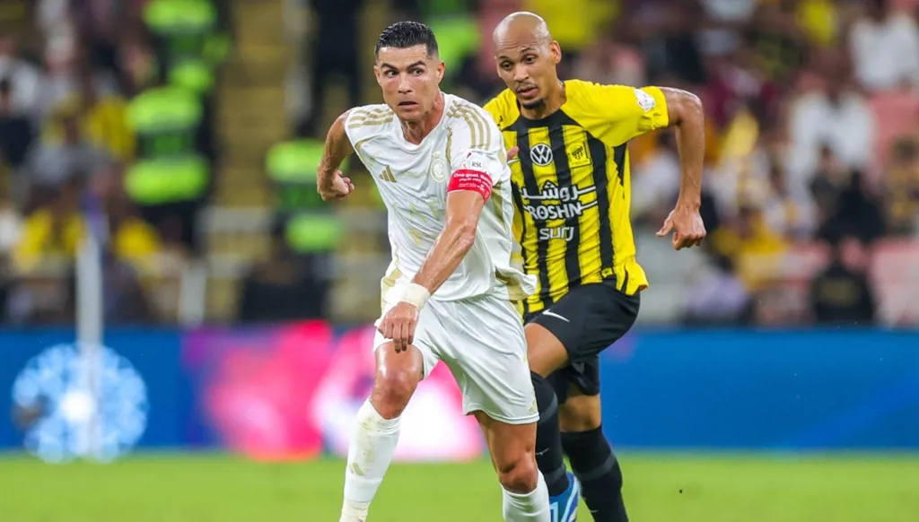 كريستيانو رونالدو إلى الأهلي المصري حقيقة أم خيال؟