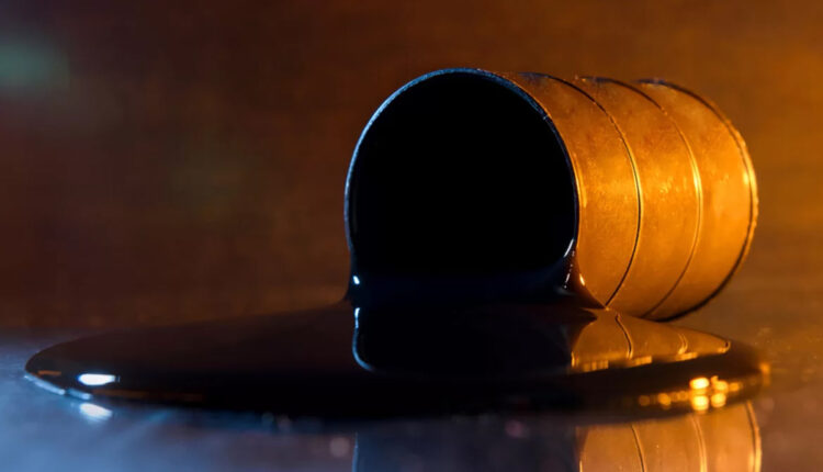 برميل من النفط الخام (أ ف ب)