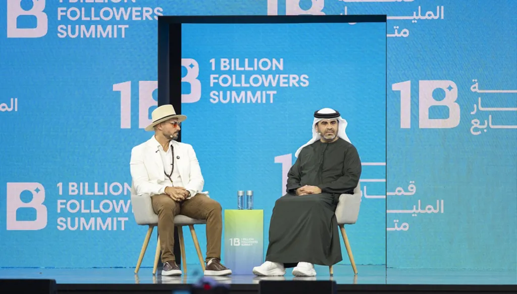 عقد الطبيبان وصانعا المحتوى كريم علي، وعادل سجواني، حواراً حول دور "التريند" على مواقع التواصل الاجتماعي في القطاع الطبي، وما إن كان وسيلة للعلاج، أم أنه خطر على المريض ومصدر للتكسب والشهرة فقط.