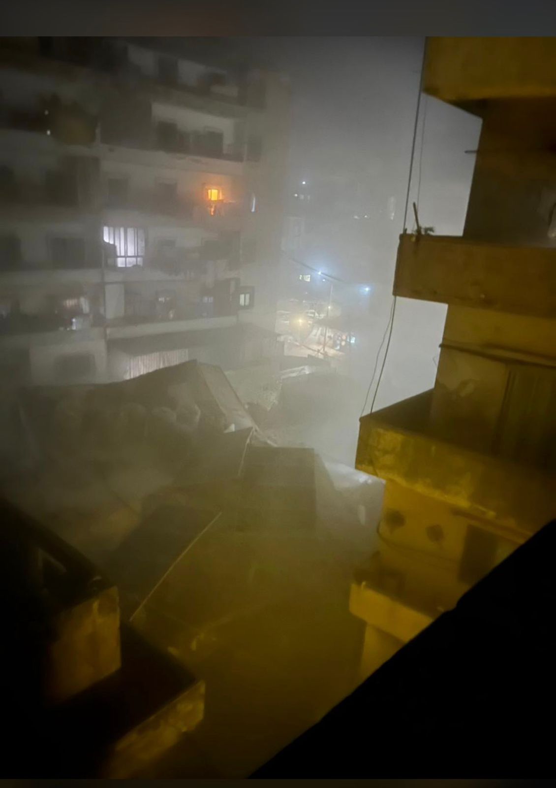 انهيار مبنى سكني في القبة (متداول).