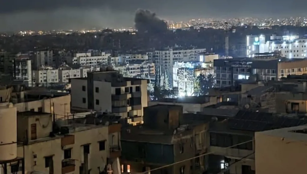 غارات عنيفة تستهدف الضاحية الجنوبية لبيروت… وهذه هي الأحياء المستهدفة
