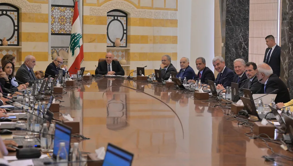 على طريق المطار... تعديل اسم جادة حافظ الأسد إلى زياد الرحباني