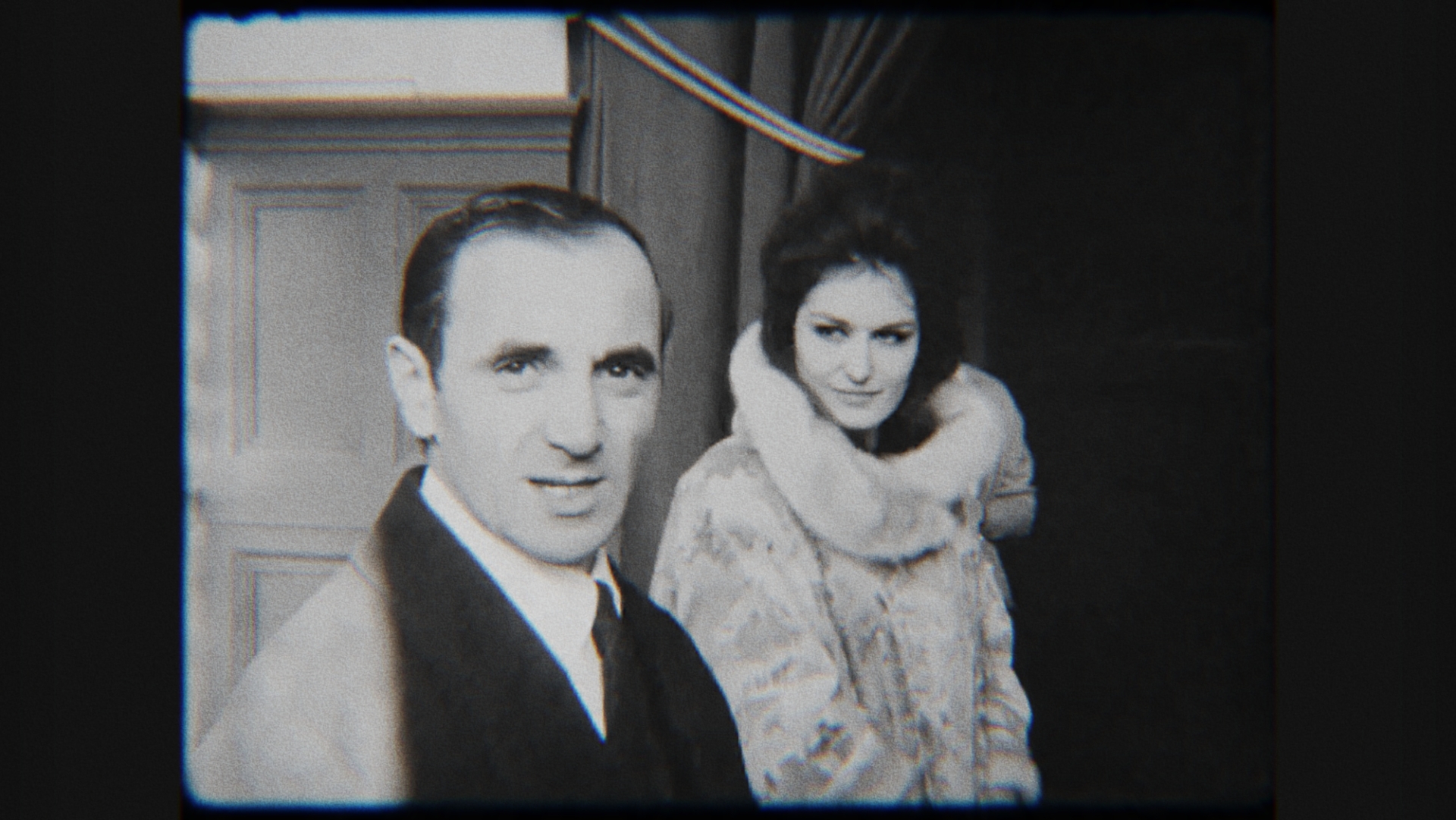 داليدا وأزنافور خلال زفاف جيزيل ساندري وريتشارد بالدوتشي، 1963. (Le Regard de Charles)