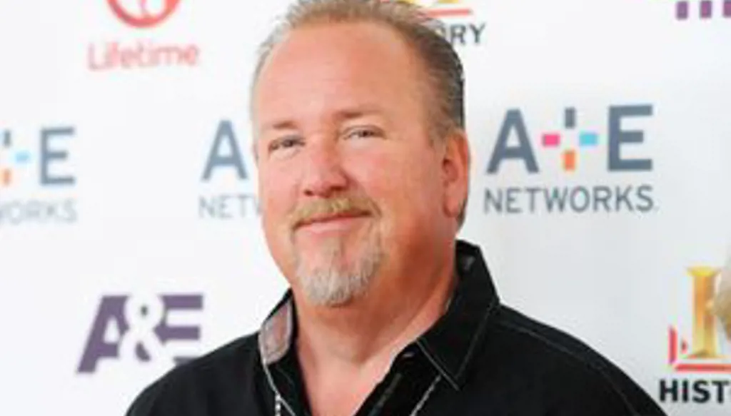 وفاة داريل شيتس نجم "حروب المخازن" عن 67 عاماً في حادثة انتحار