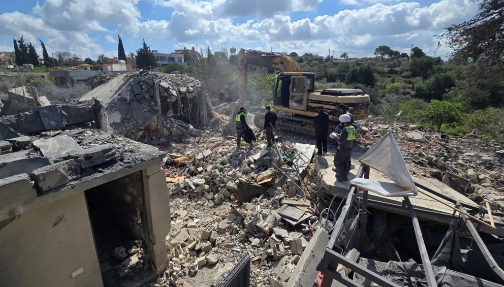 التصعيد في لبنان مستمر... ضربات إسرائيلية متواصلة وحصيلة الضحايا ترتفع