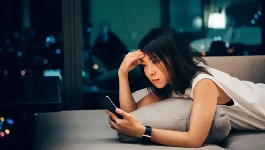 الشباب الصيني يبحث عن العلاج النفسي من الذكاء الاصطناعي