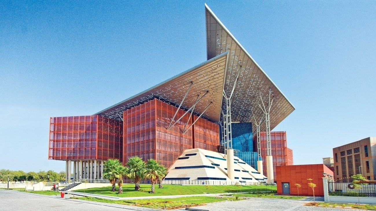 جنايات أبو ظبي (إنترنت)