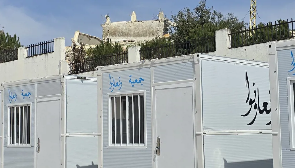 لبنان – مبادرة على طريق إنقاذ موسم التبغ... بيوت جاهزة لإيواء المزارعين في راميا الحدودية