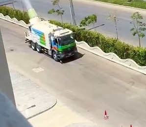 سيارة تعطّر الجو في مصر (اكس)