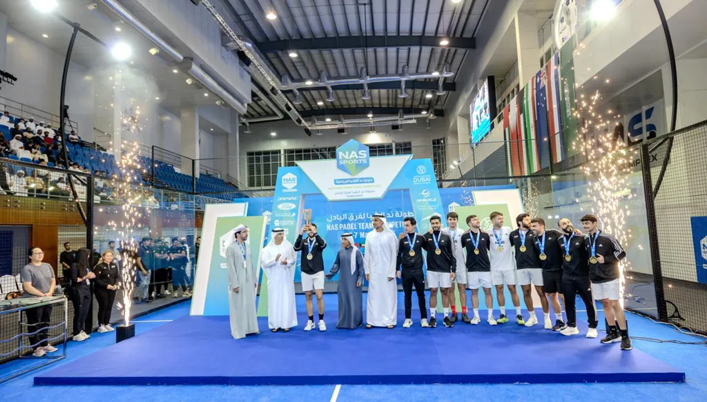 فريق الإمارات يتوج بلقب بطولة الفرق للبادل بدورة ند الشبا