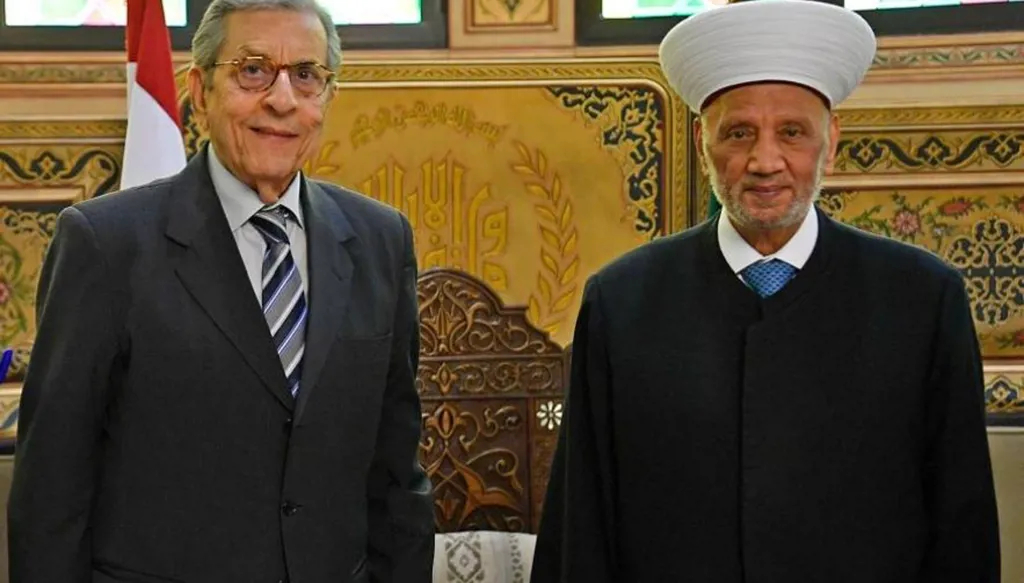 لقاء في دار الفتوى... دعوة رسمية للمفتي دريان لزيارة الجزائر
