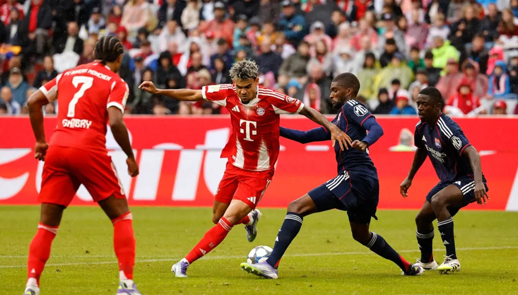 تشكيلة بايرن ميونيخ تُثير جدلاً قبل انطلاق الموسم الجديد