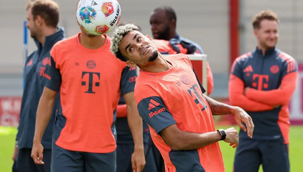 مفاجأة: فيرتز أقنع دياز بالانتقال لبايرن ميونيخ