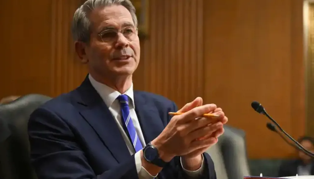 واشنطن قد ترفع العقوبات موقتاً عن النفط الإيراني