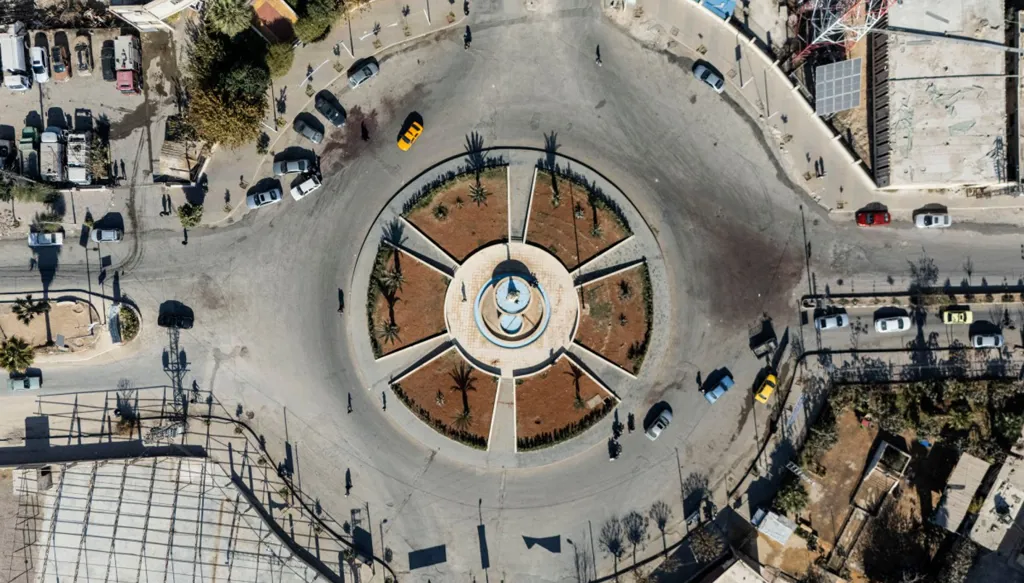 عودة تدريجية للحياة الطبيعية... المدارس والجامعات تفتح أبوابها في دمشق