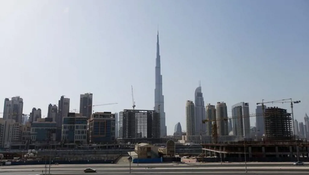 الإمارات... قرار بالدراسة عن بعد حتى نهار الجمعة