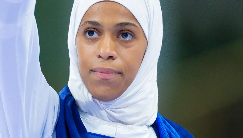 اللجنة الأولمبية الدولية تمنح رياضية سعودية جائزة للمساواة والتنوع والشمول