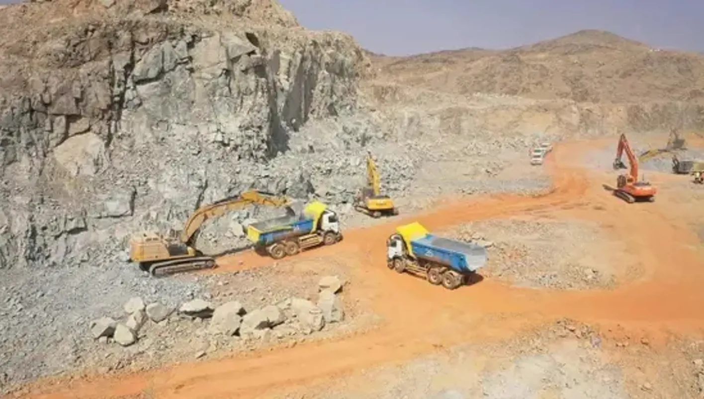 أماك تتوسع تعدينياً بشركة جديدة وسط تراجع أرباحها وعودة قائدها السابق