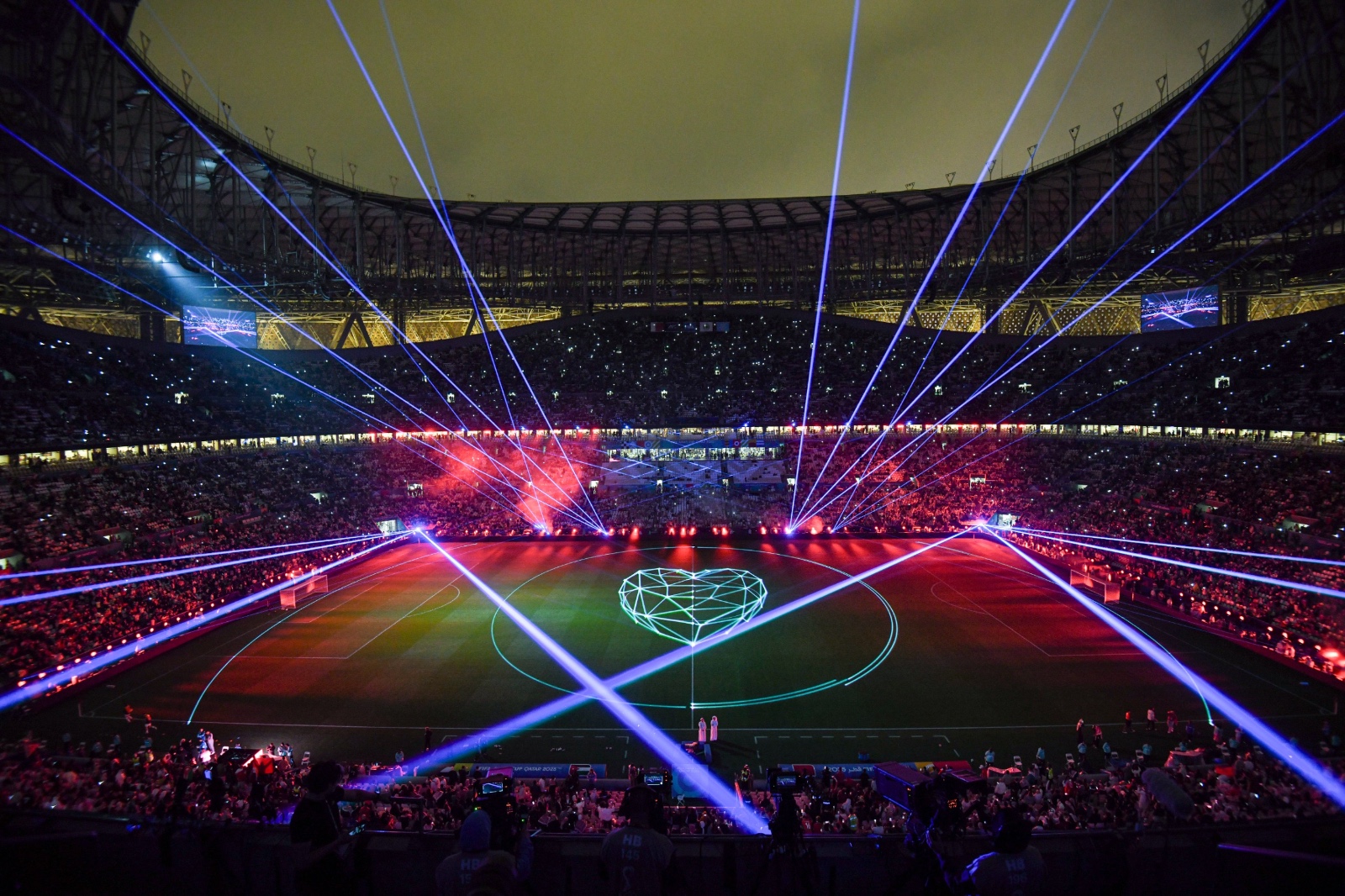 مباراة من كأس العرب (مرفقة بالبيان).