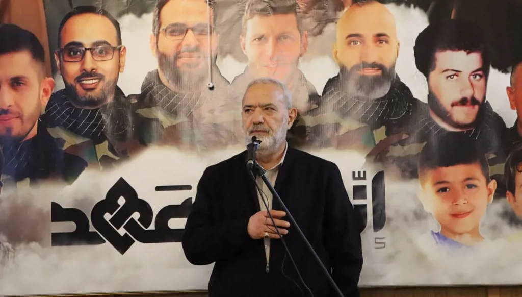 "حزب الله": رئيس حزب لبناني يُطالِب بنزح سلاحنا فيما مستودعاته مدجّجة بالسلاح الأميركي