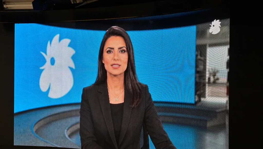 "نور" و"نهار" في أول نشرة إخبارية يقدّمها مذيعان رقميان بالذكاء الاصطناعي عبر "النهار"