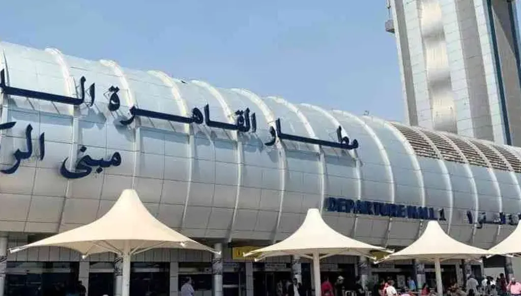أغرب وأندر عملية تهريب بمطار القاهرة المصري