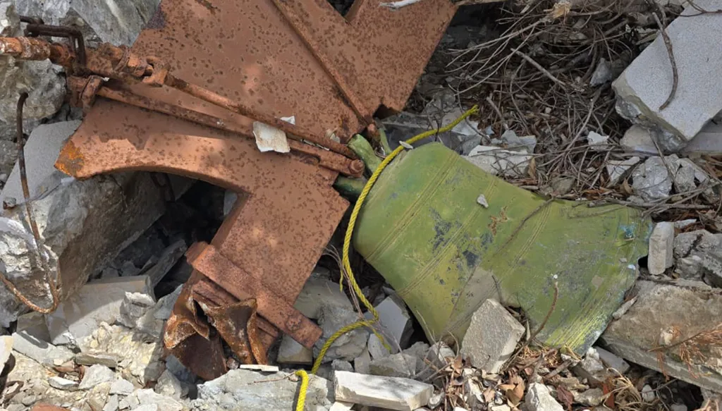 لبنان - علما الشعب المنكوبة أحيت الشعانين بكنائسها الثلاث فوق أنقاض منازلها (فيديو وصور)