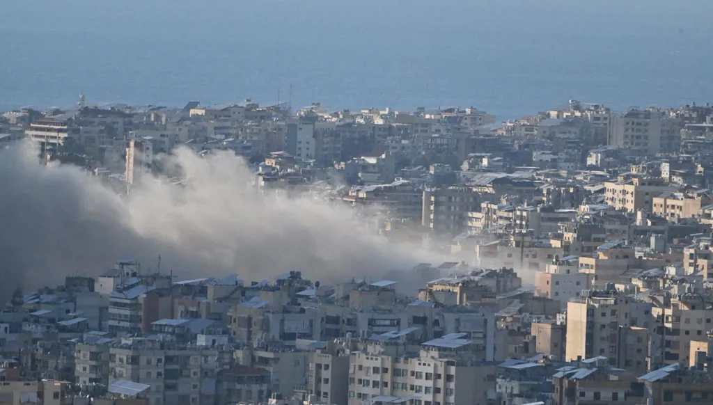 الجنوب على حافةِ "اجتياح"… غارات وإنذارات تُفرِّغ القرى و"الحزب" يواصل الهجمات