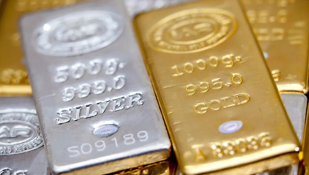 الذهب والفضة (وكالات)