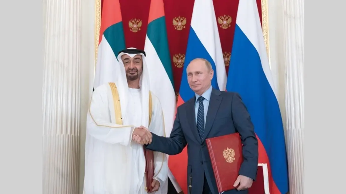 من الزيارة الرسمية التي قام بها رئيس دولة الإمارات العربية المتحدة الشيخ محمد بن زايد آل نهيان إلى موسكو (وكالات)