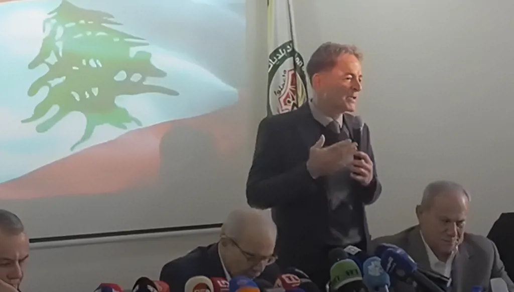 النائب حمدان ينفي تعمده تهميش زميله الياس جرادي