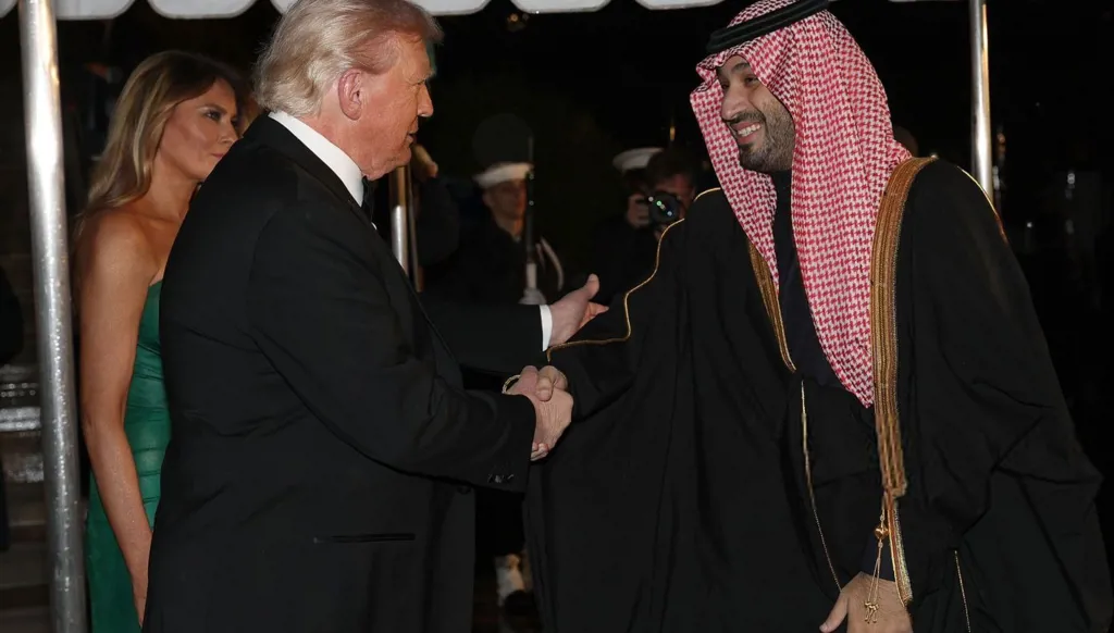 ولي العهد السعودي يحضر عشاء في البيت الأبيض… ترامب: المملكة حليف رئيسي خارج حلف الناتو