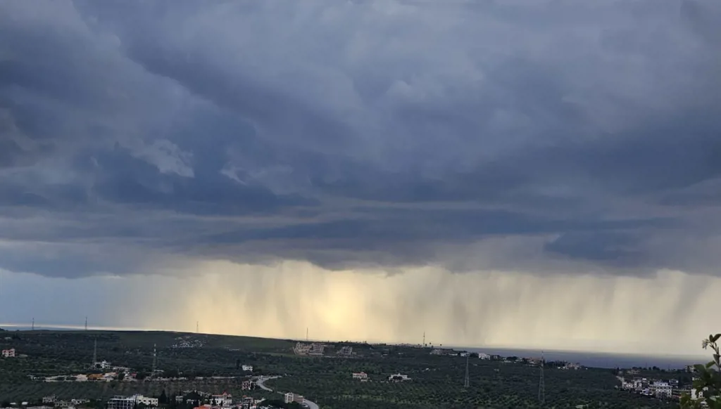 بالصور- وشاح مطري فوق شمال لبنان... ما هي هذه الظاهرة؟