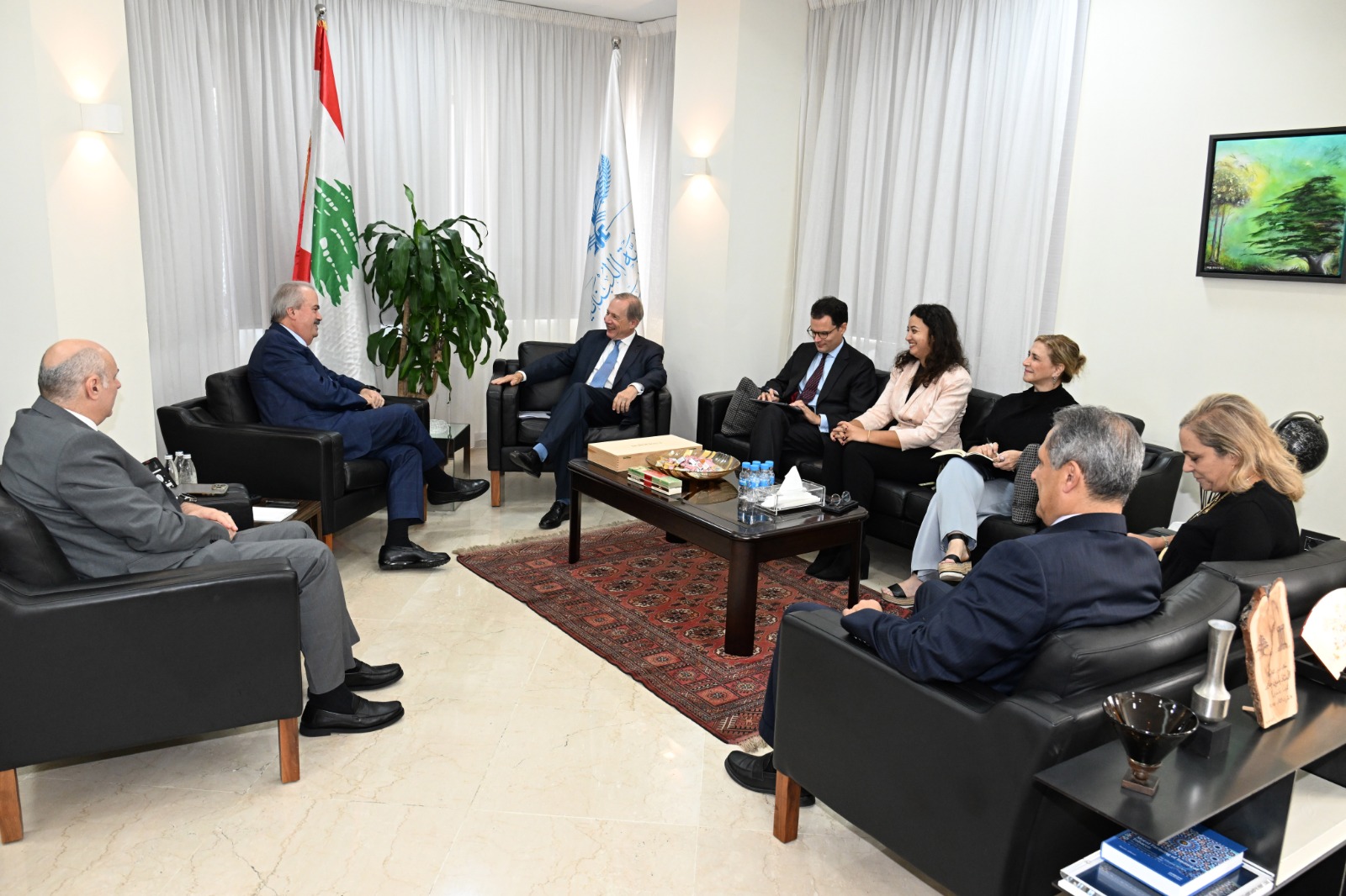 لبنان... جابر يبحث مع موفد الرئيس الفرنسي للشؤون الاقتصادية مسار الإصلاحات