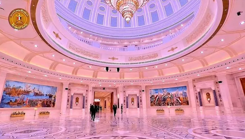 القصر الرئاسي المصري الجديد... فخامة تخطف الأنظار