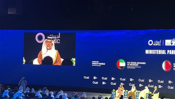 المزروعي خلال مشاركته في ديبك (مواقع)